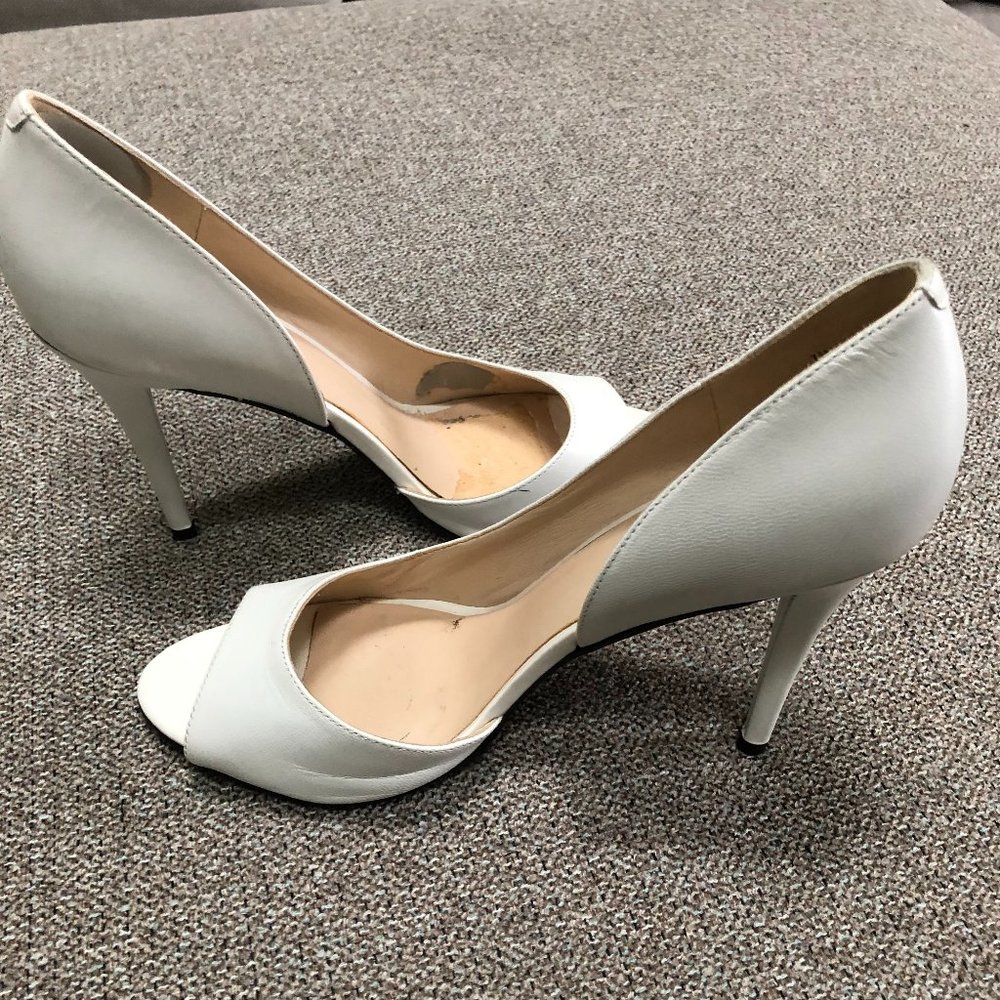 White high heel shoes